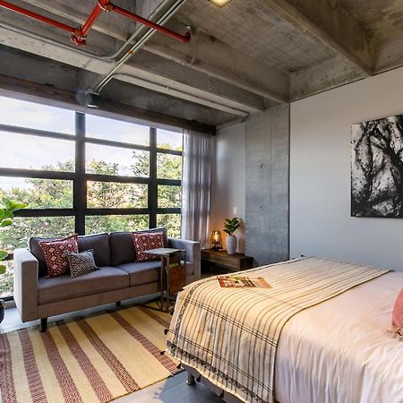Factory Lofts Hotel 메딜린 외부 사진