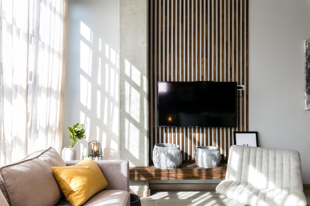 Factory Lofts Hotel 메딜린 외부 사진