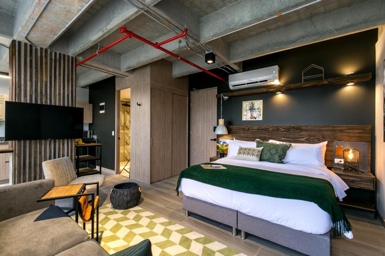 Factory Lofts Hotel 메딜린 외부 사진
