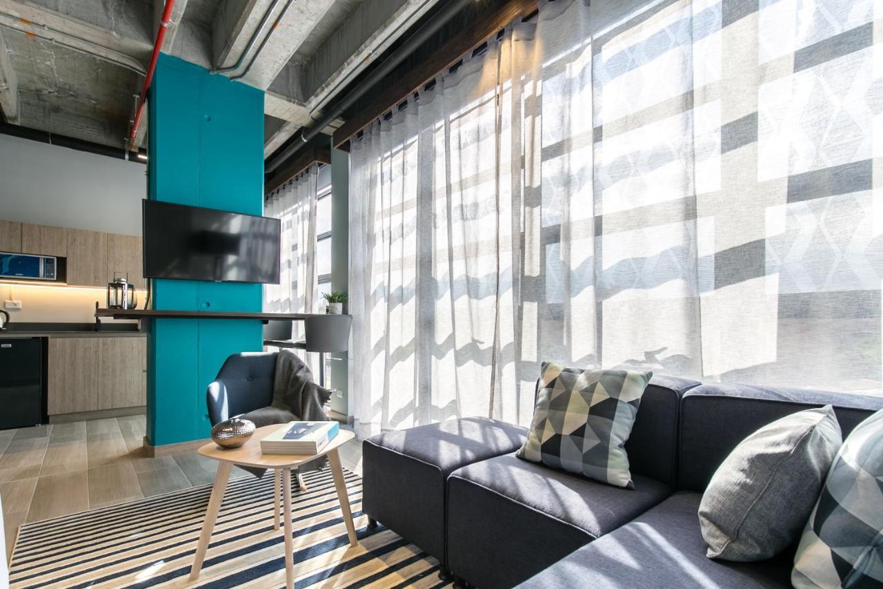 Factory Lofts Hotel 메딜린 외부 사진
